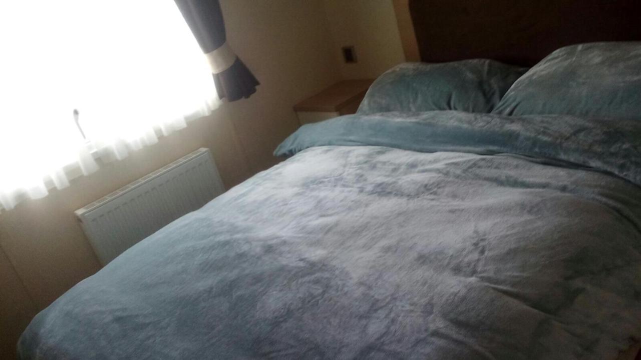3 Bedroom 2 Bathroom Prestige Caravan Presthaven Sands Talacre Exterior foto