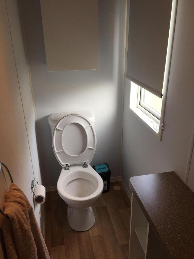 3 Bedroom 2 Bathroom Prestige Caravan Presthaven Sands Talacre Exterior foto